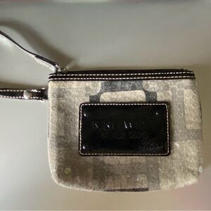Nine West Wristlet